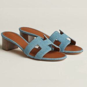 Hermes Oasis Sandal Bleu Clair
